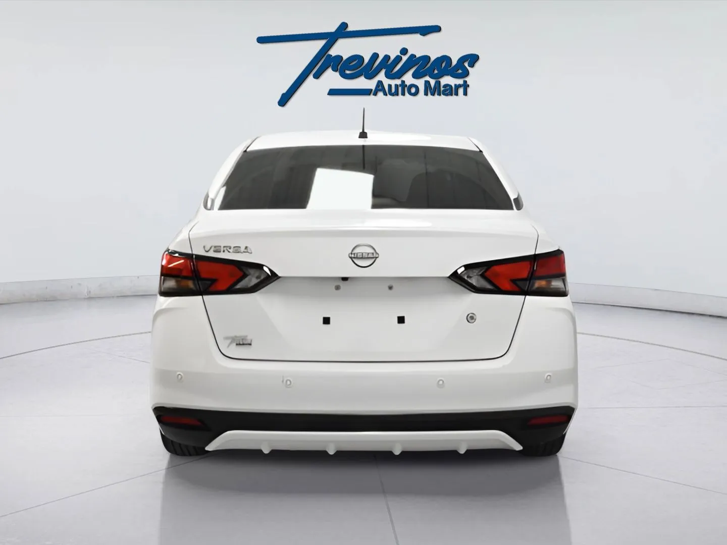 2024 Nissan Versa 1.6 S photo 4