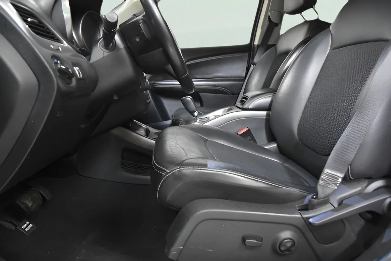 2020 Dodge Journey Crossroad photo 5