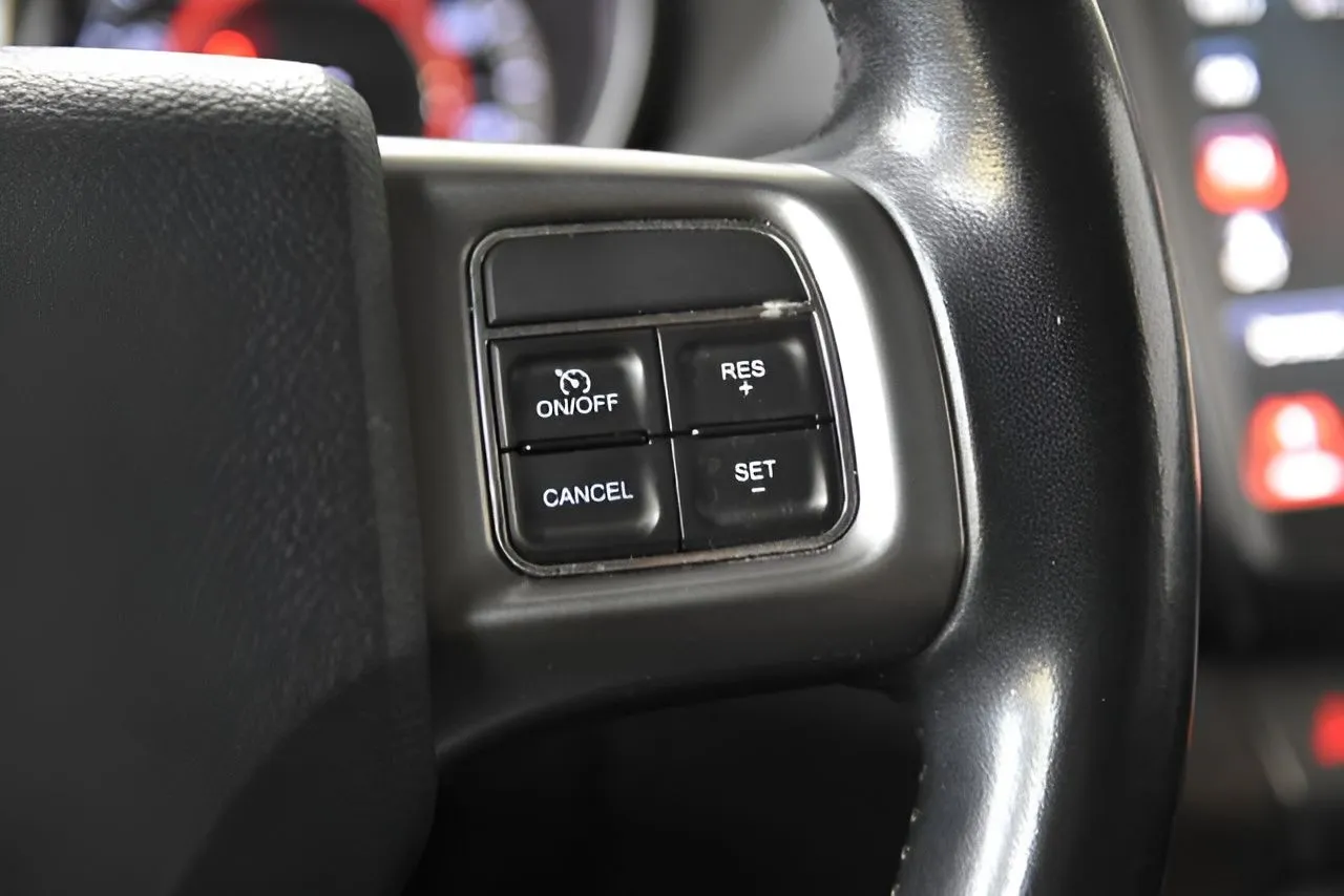 2020 Dodge Journey Crossroad photo 15