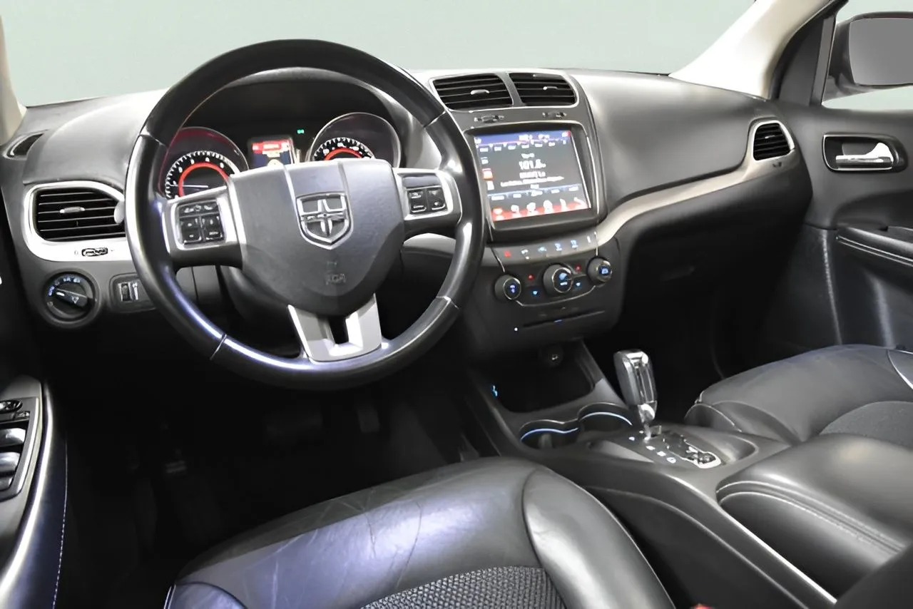 2020 Dodge Journey Crossroad photo 27