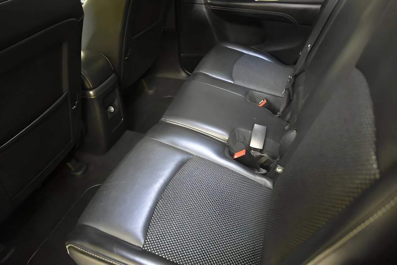 2020 Dodge Journey Crossroad photo 8