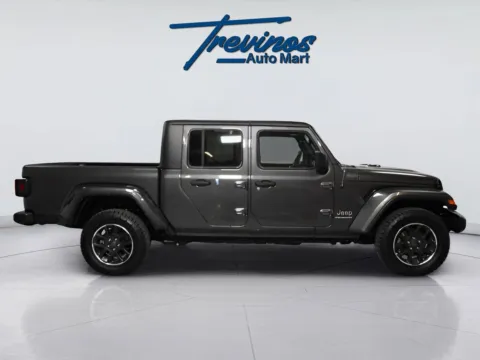 More photos of 2023 Jeep Gladiator Overland at Trevinos Auto Mart, TX