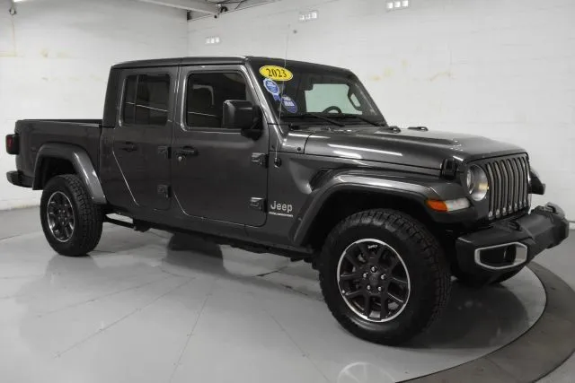 Gray 2023 Jeep Gladiator Overland for sale in McAllen, TX