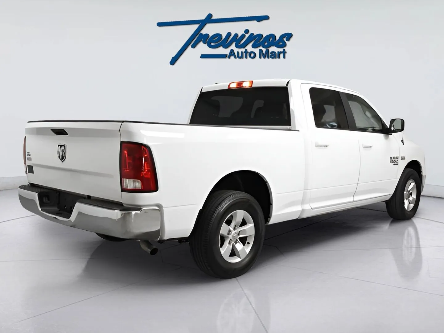 2021 Ram 1500 Classic SLT photo 13