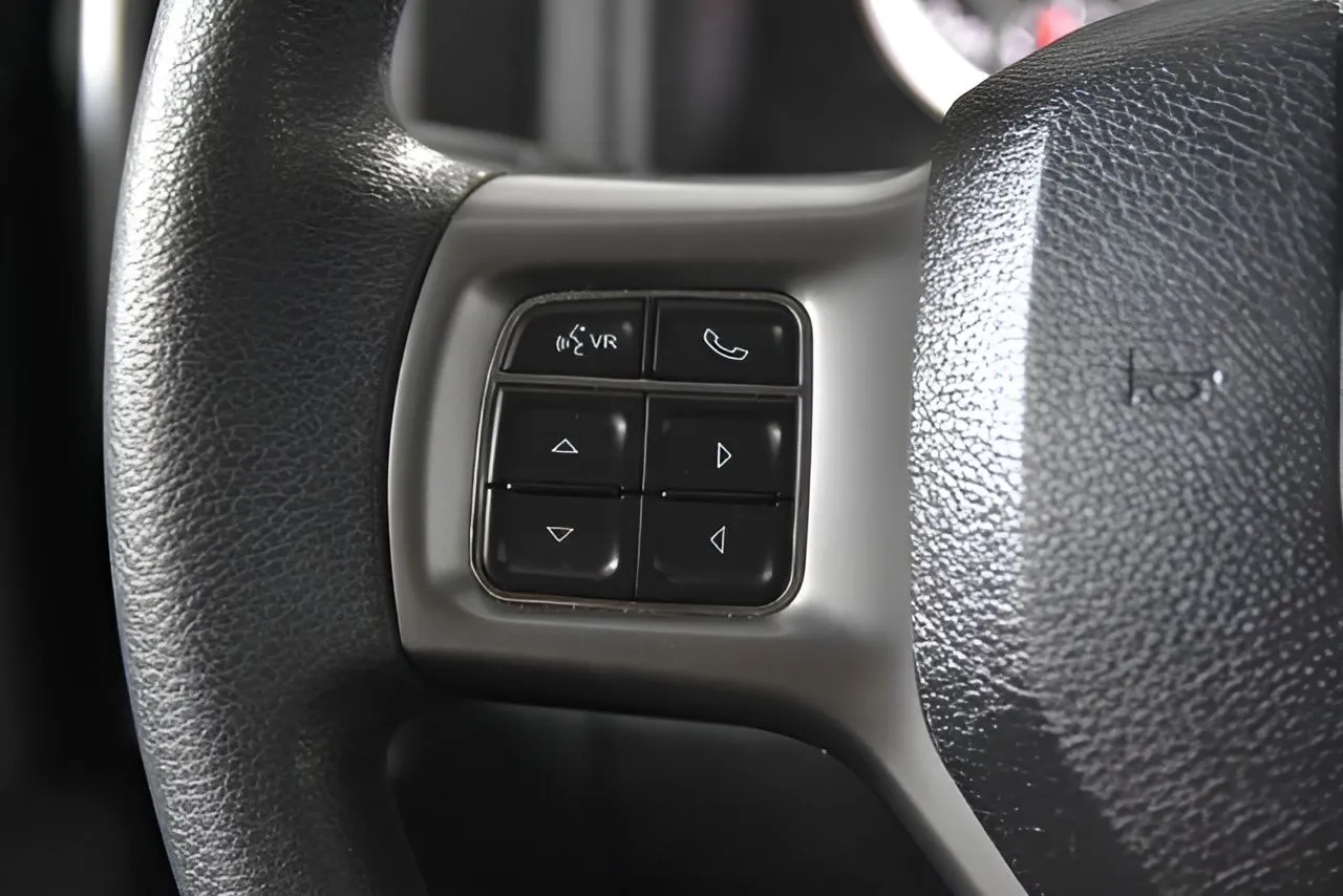2021 Ram 1500 Classic SLT photo 32