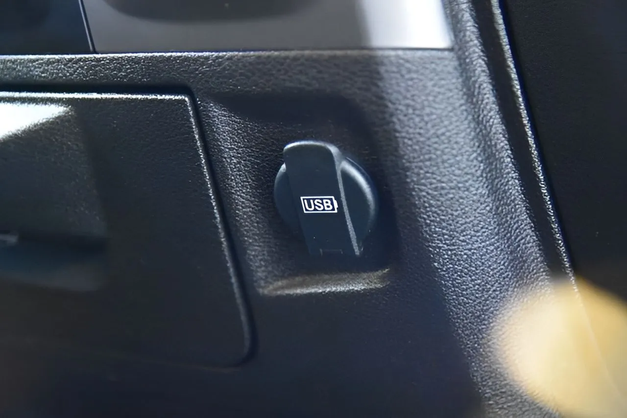 2021 Ram 1500 Classic SLT photo 36