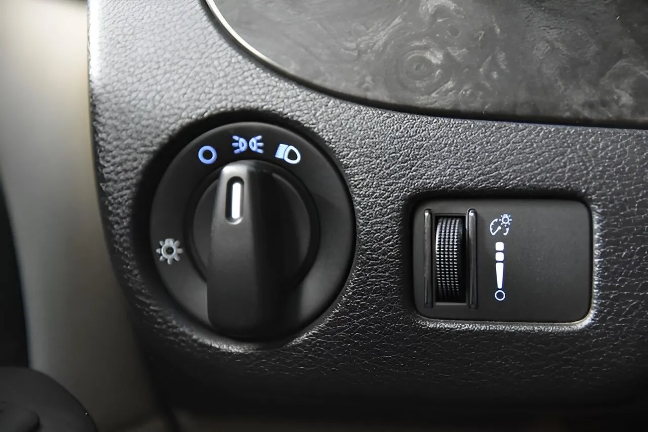 2017 Dodge Grand Caravan SE photo 18