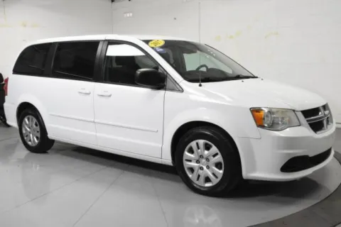 White 2017 Dodge Grand Caravan SE for sale in McAllen, TX