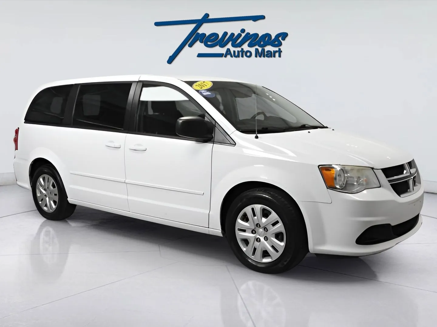 White 2017 Dodge Grand Caravan SE for sale in McAllen, TX