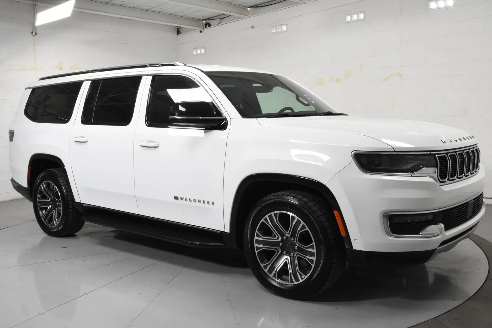 2023 Jeep Wagoneer L Series II