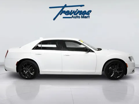 More photos of 2023 Chrysler 300 Touring at Trevinos Auto Mart, TX