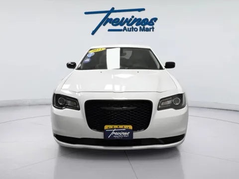More photos of 2023 Chrysler 300 Touring at Trevinos Auto Mart, TX