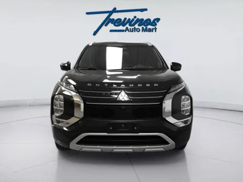 Another view of 2022 Mitsubishi Outlander SEL for sale in McAllen, TX at Trevinos Auto Mart