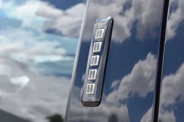 2021 Ford F-150 XLT photo 4