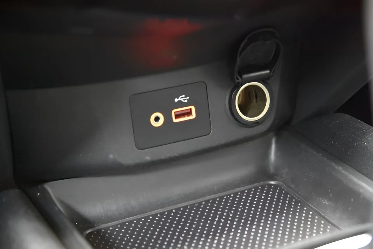 2019 Nissan Rogue Sport S photo 22