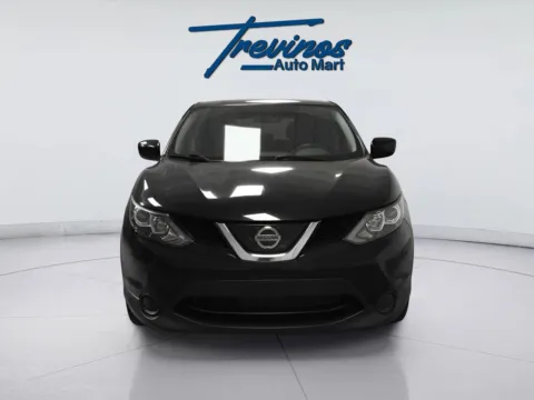 More photos of 2019 Nissan Rogue Sport S at Trevinos Auto Mart, TX