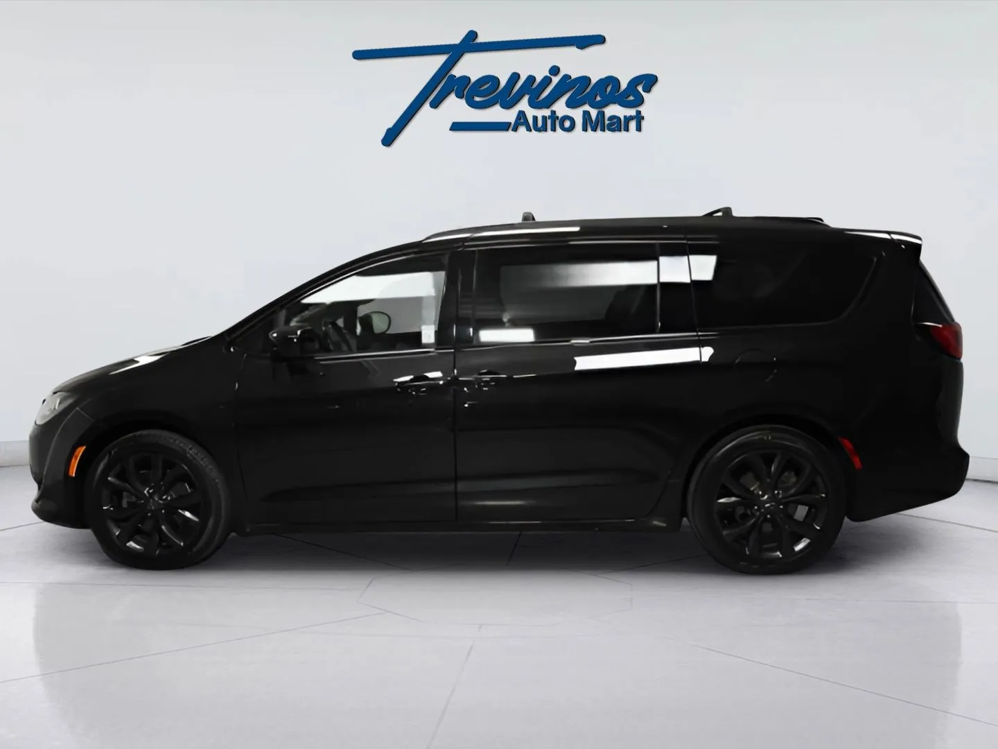 2018 Chrysler Pacifica Touring Plus photo 18