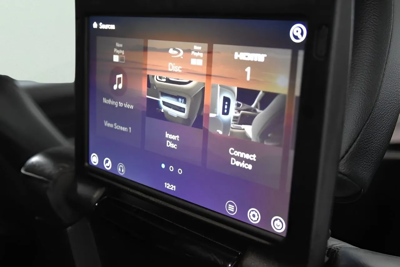 2018 Chrysler Pacifica Touring Plus photo 13