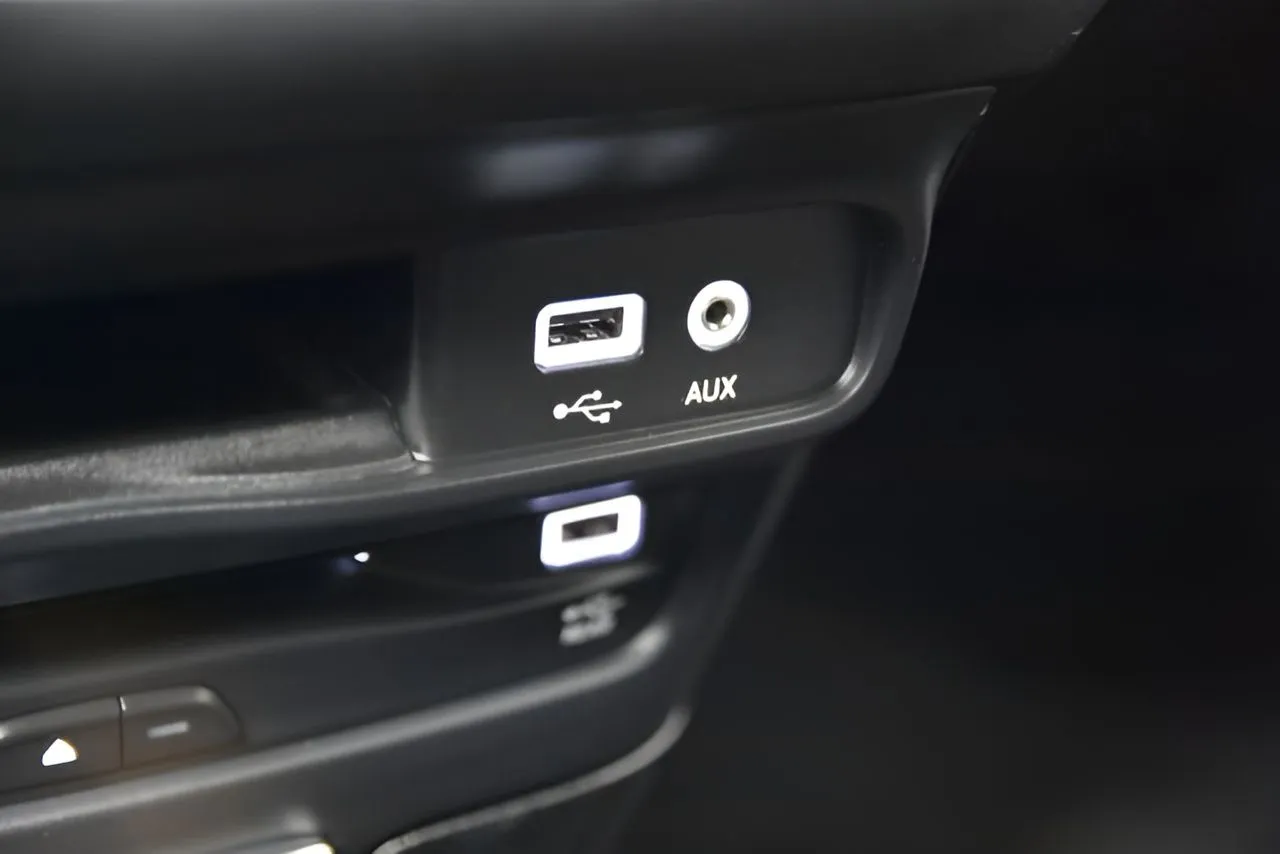 2018 Chrysler Pacifica Touring Plus photo 40