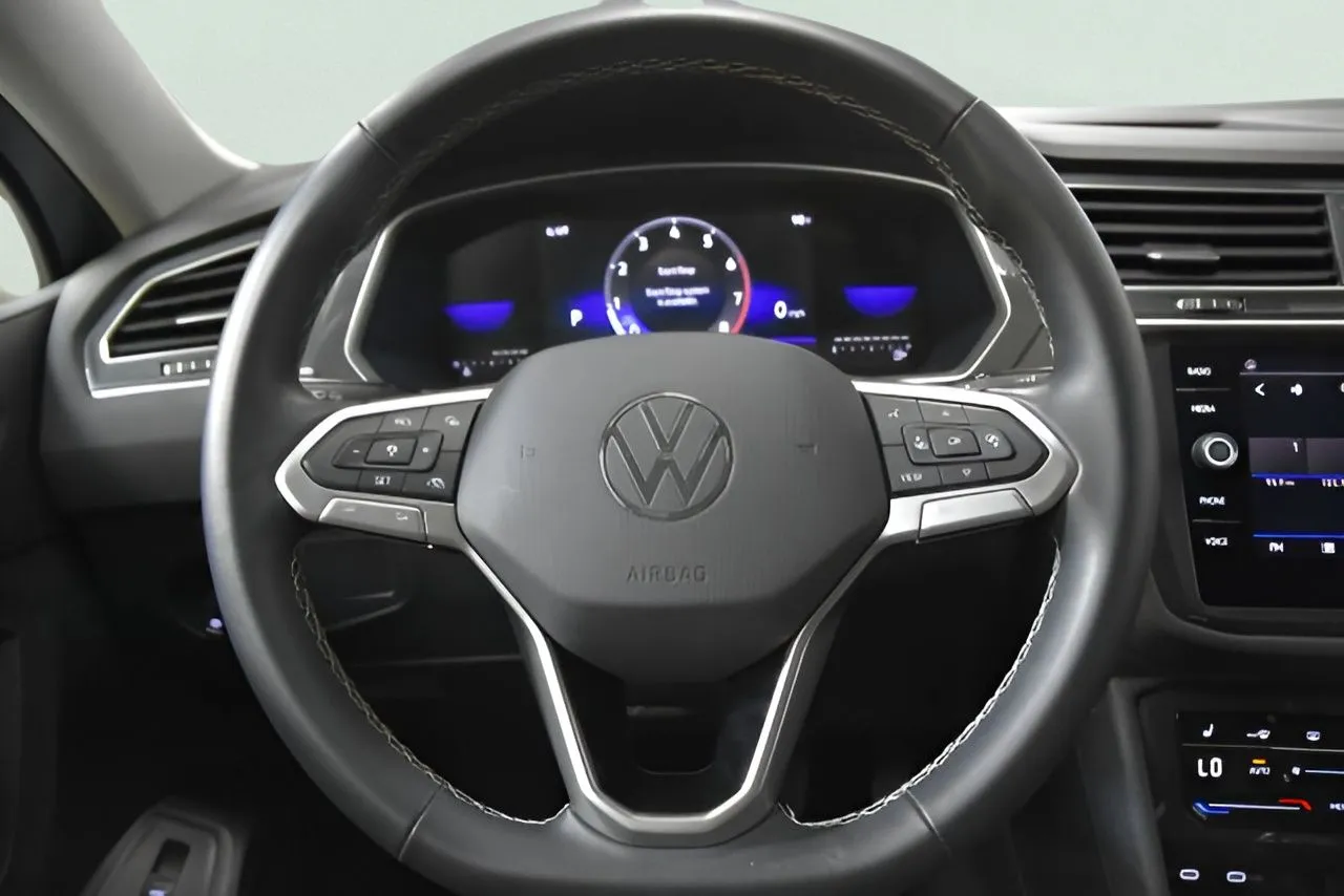 2024 Volkswagen Tiguan SE Wolfsburg Edition photo 29