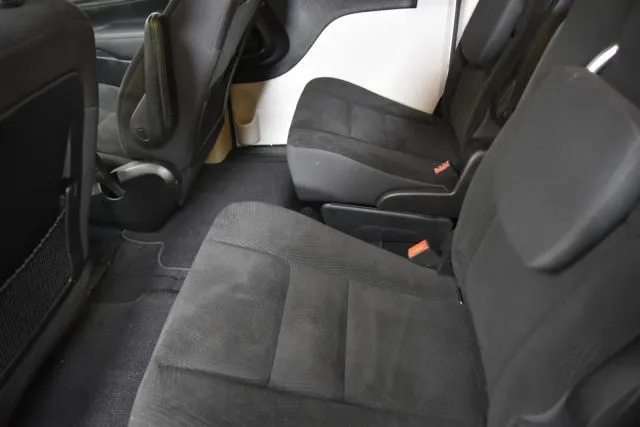 2019 Dodge Grand Caravan SE photo 8