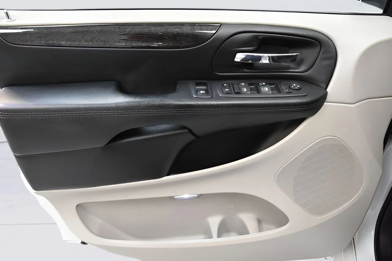 2019 Dodge Grand Caravan SE photo 21