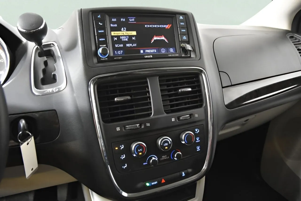2019 Dodge Grand Caravan SE photo 29