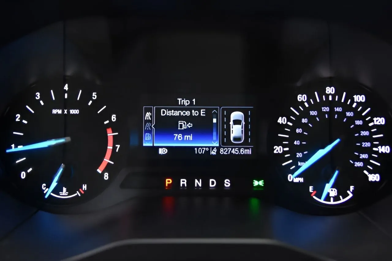 2020 Ford Edge SE photo 5