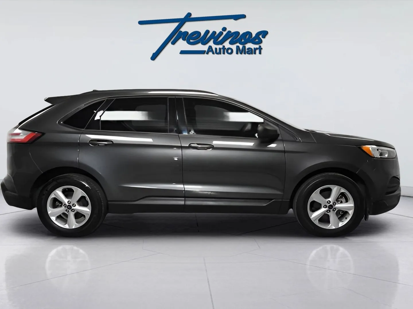 2020 Ford Edge SE photo 13
