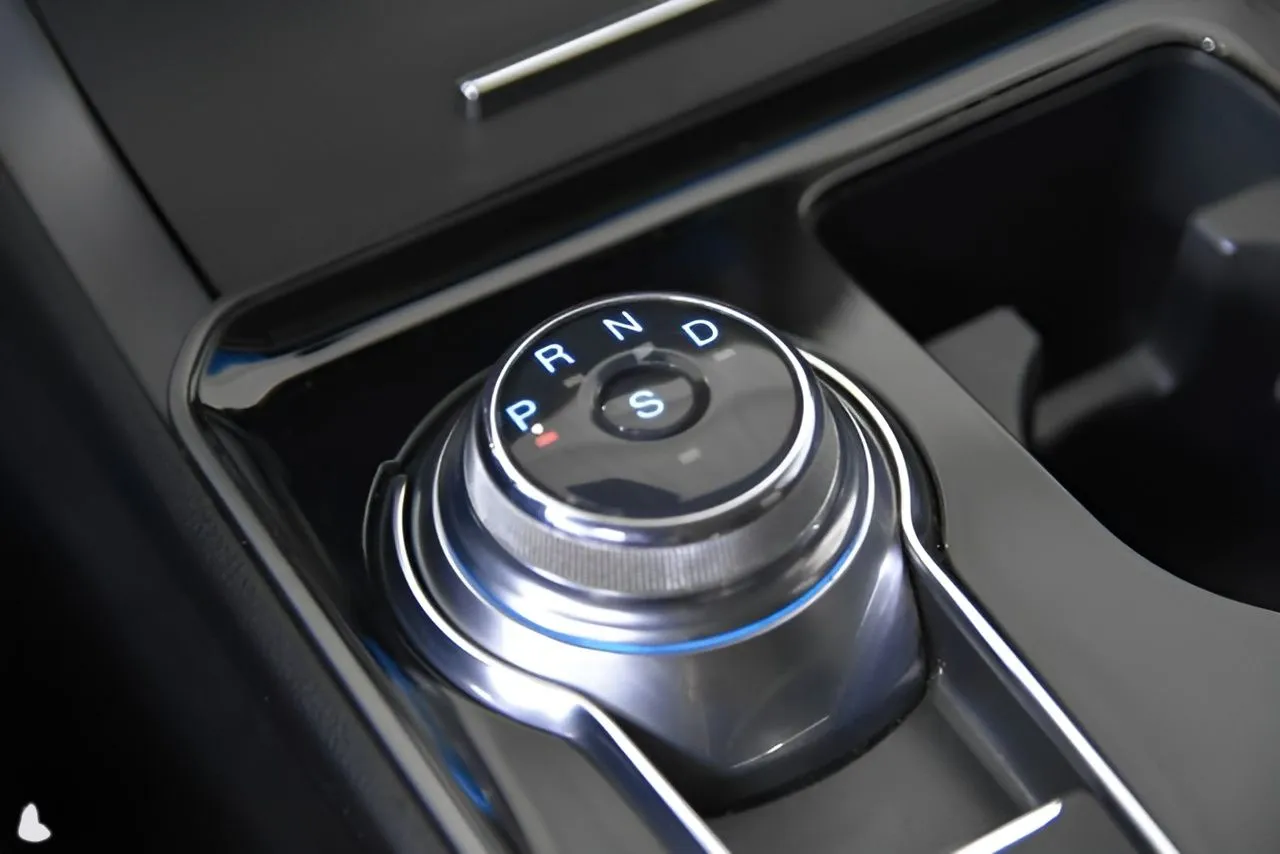 2020 Ford Edge SE photo 21