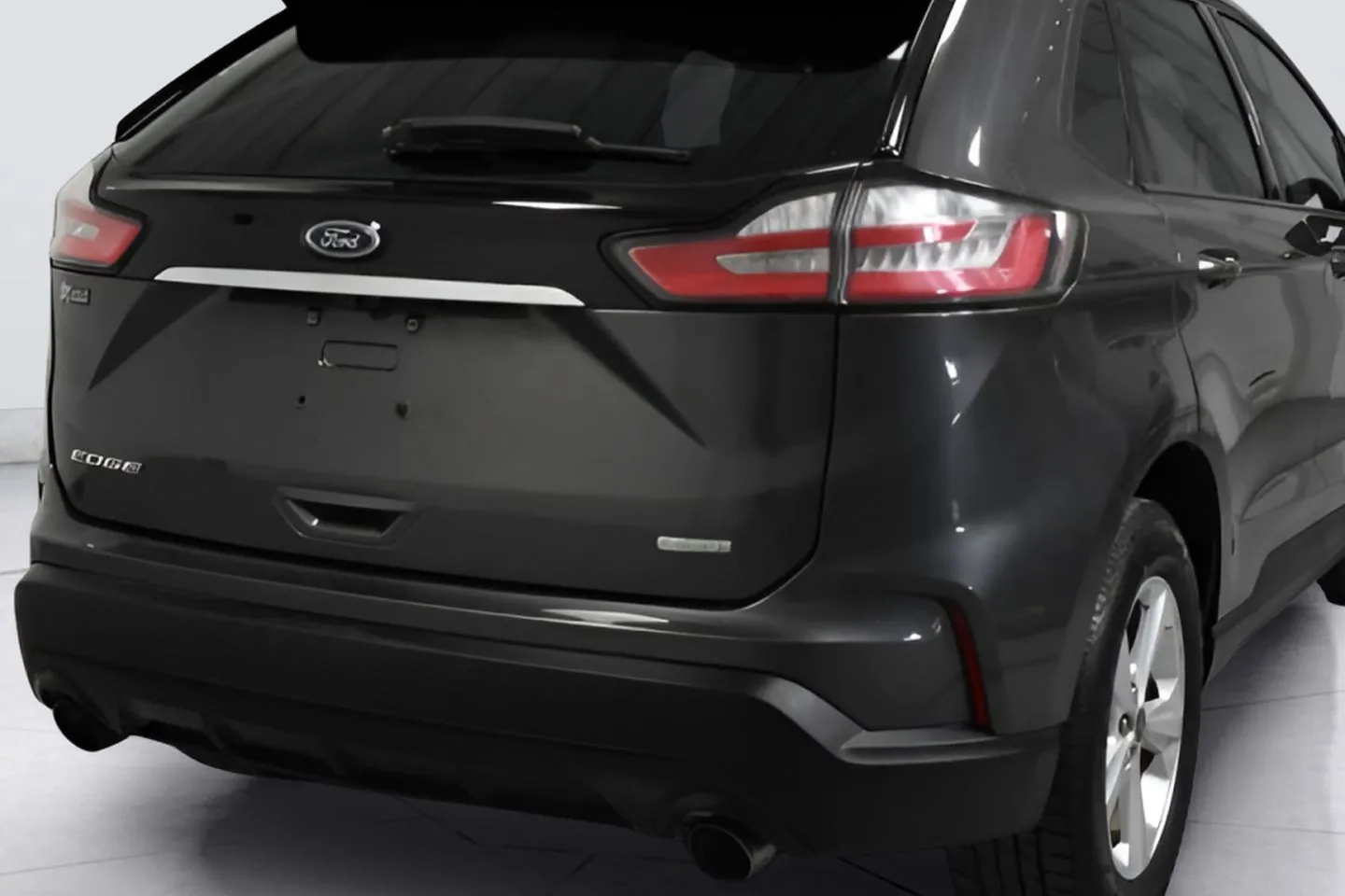 2020 Ford Edge SE photo 25