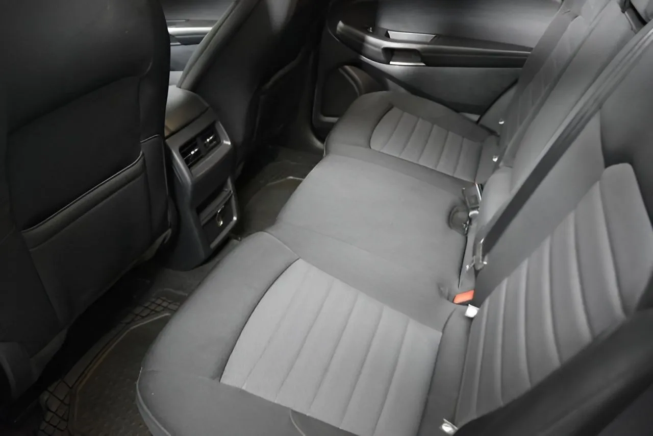 2020 Ford Edge SE photo 22