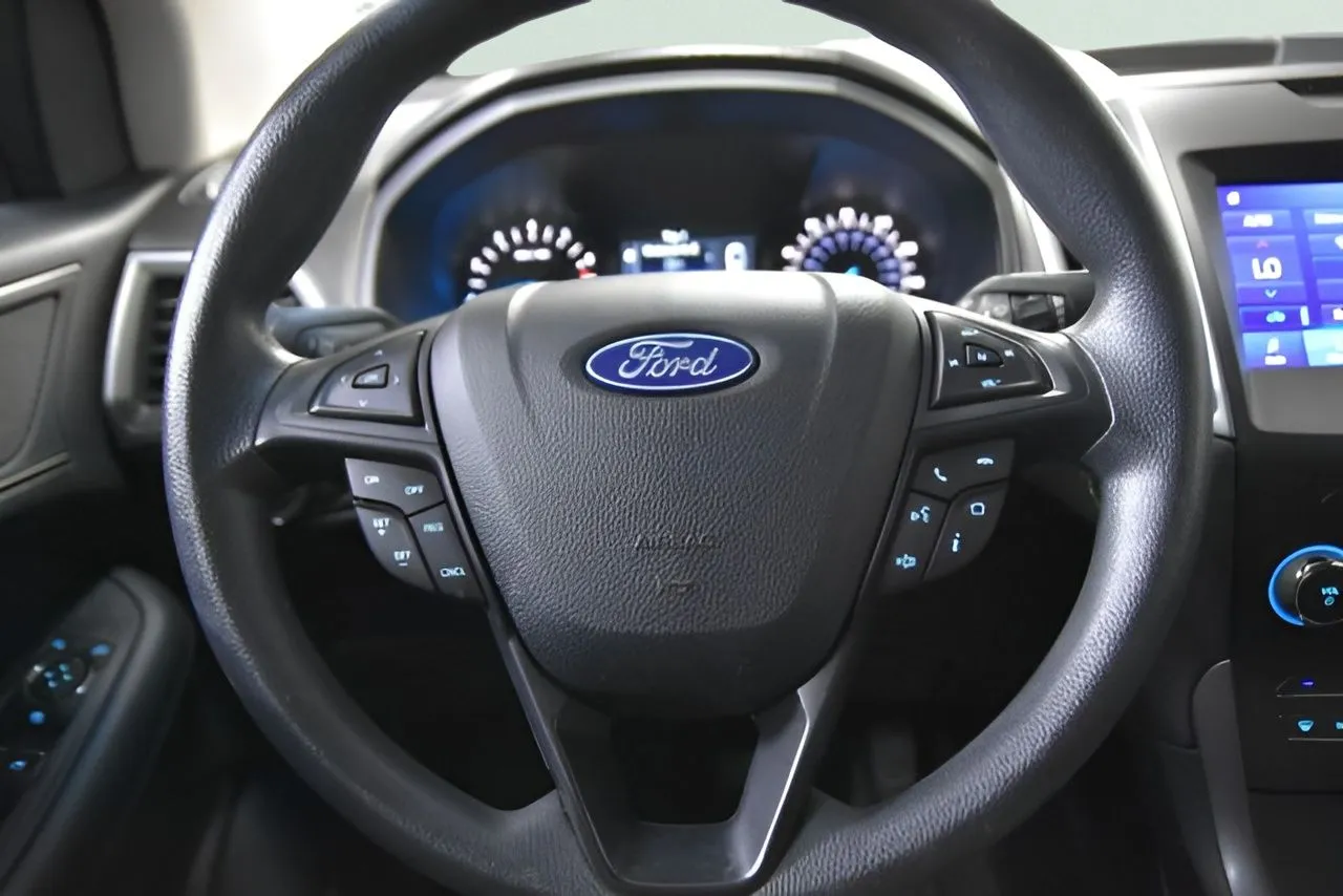 2020 Ford Edge SE photo 30