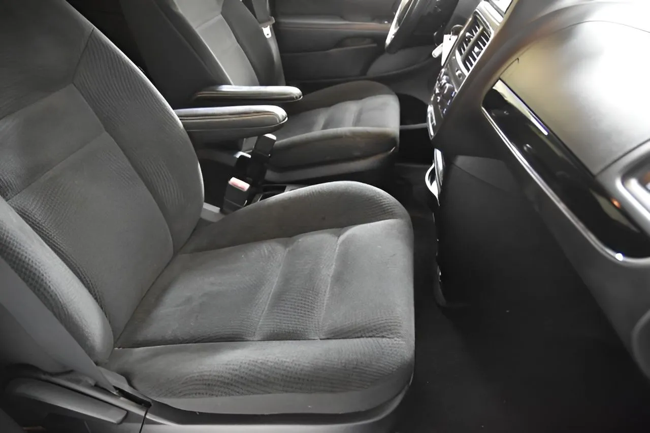 2018 Dodge Grand Caravan SE photo 11