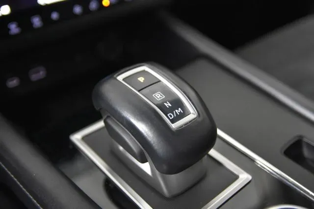 2024 Mitsubishi Outlander SE photo 24