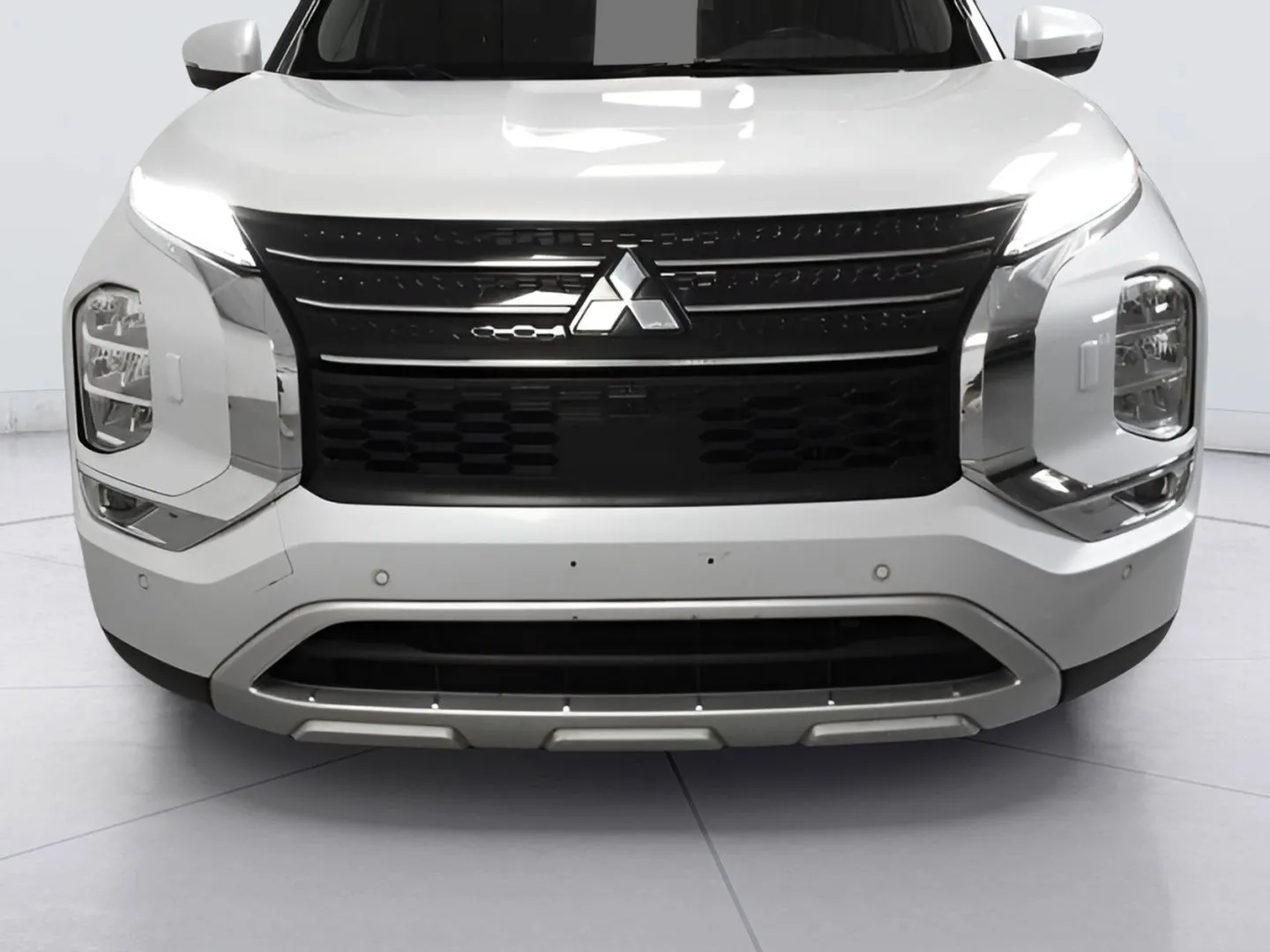 2024 Mitsubishi Outlander SE photo 13