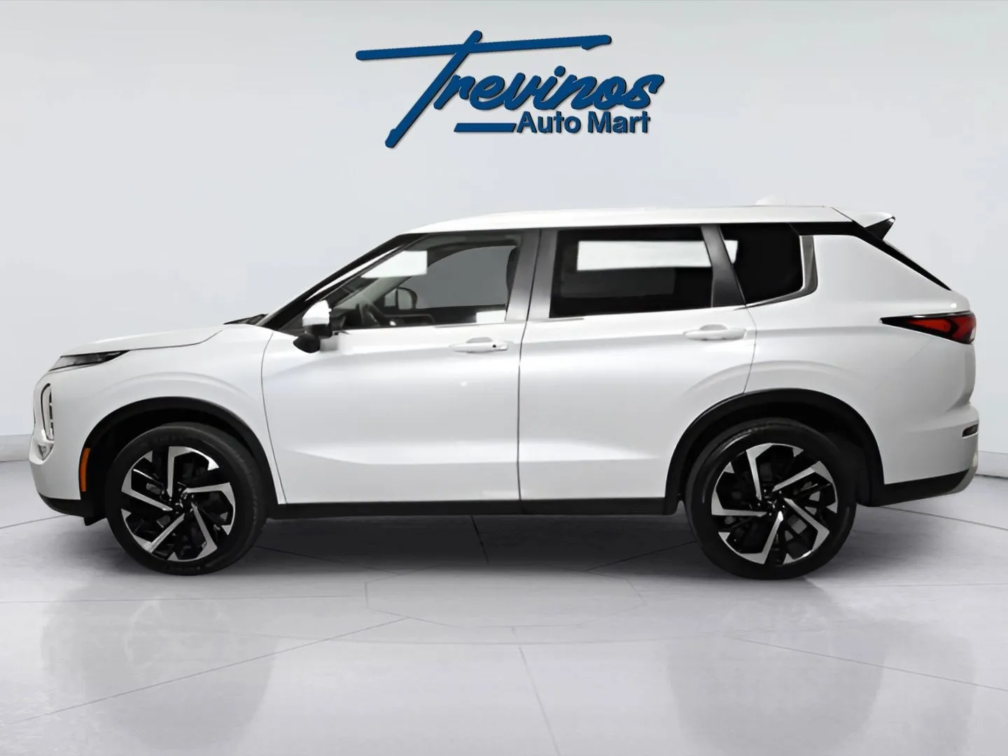 2024 Mitsubishi Outlander SE photo 17
