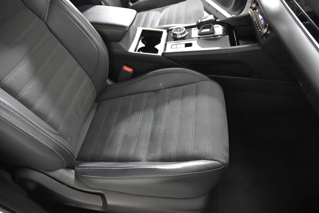2024 Mitsubishi Outlander SE photo 38
