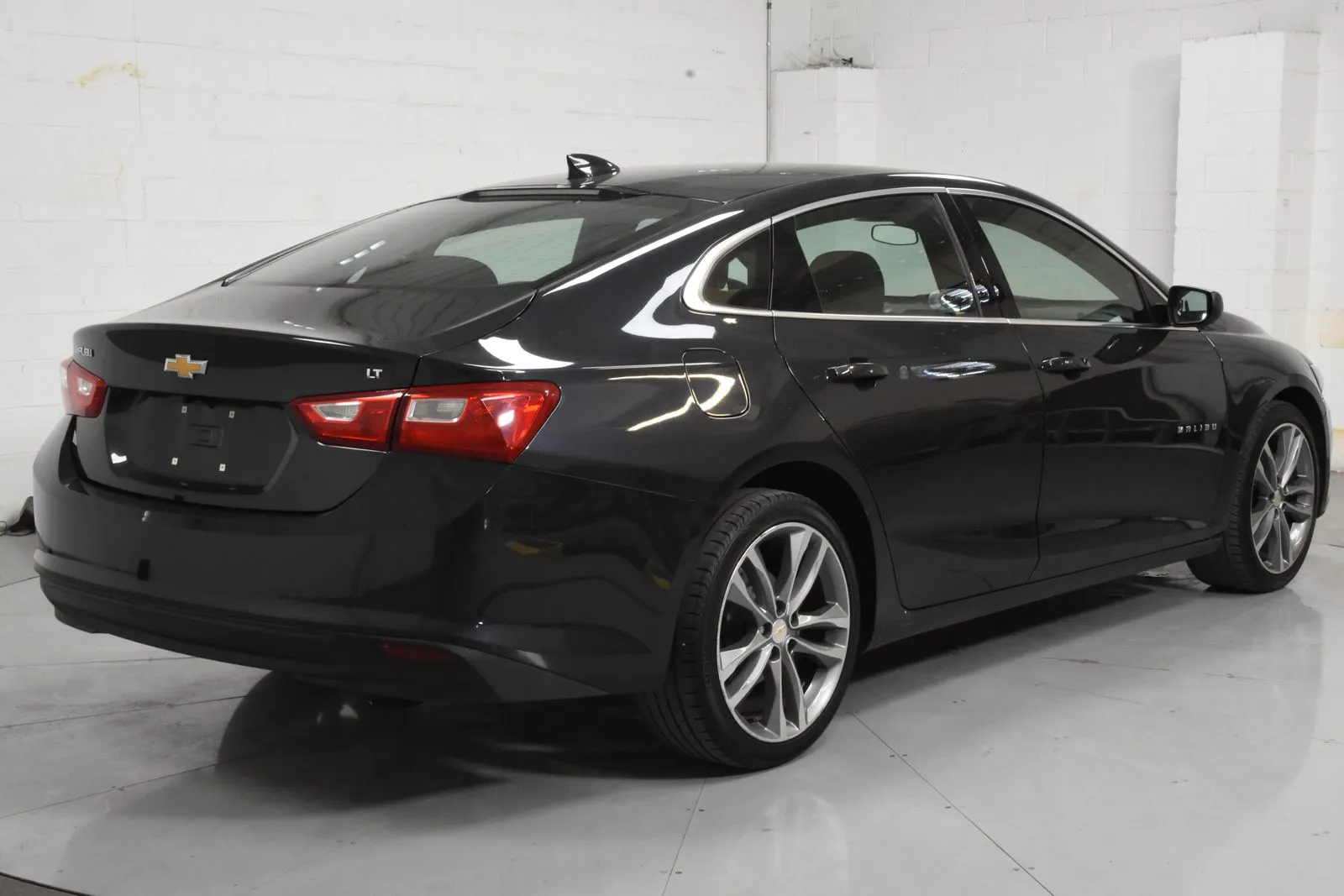 2023 Chevrolet Malibu 1LT photo 14