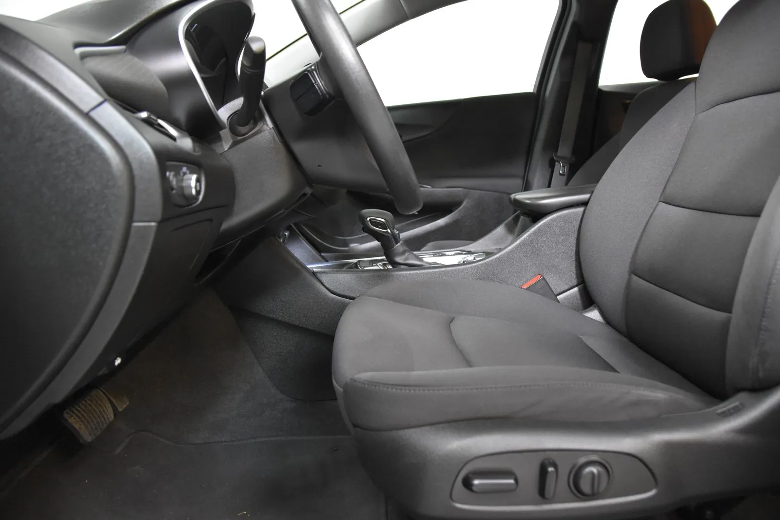 2023 Chevrolet Malibu 1LT photo 6