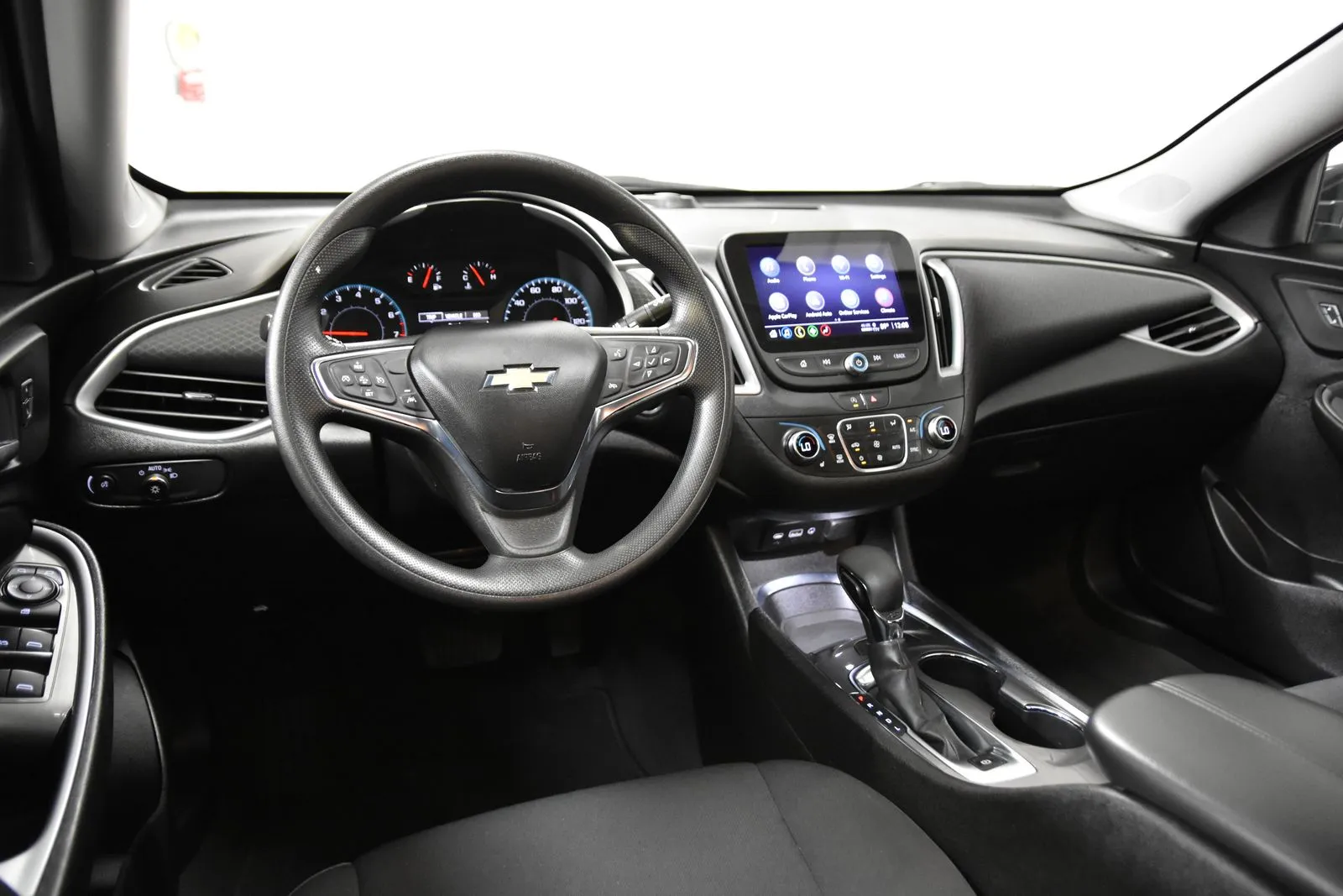 2023 Chevrolet Malibu 1LT photo 11