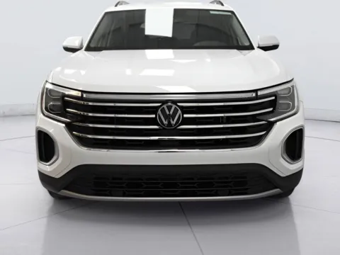 More photos of 2024 Volkswagen Atlas 2.0T SE w/Technology at Trevinos Auto Mart, TX
