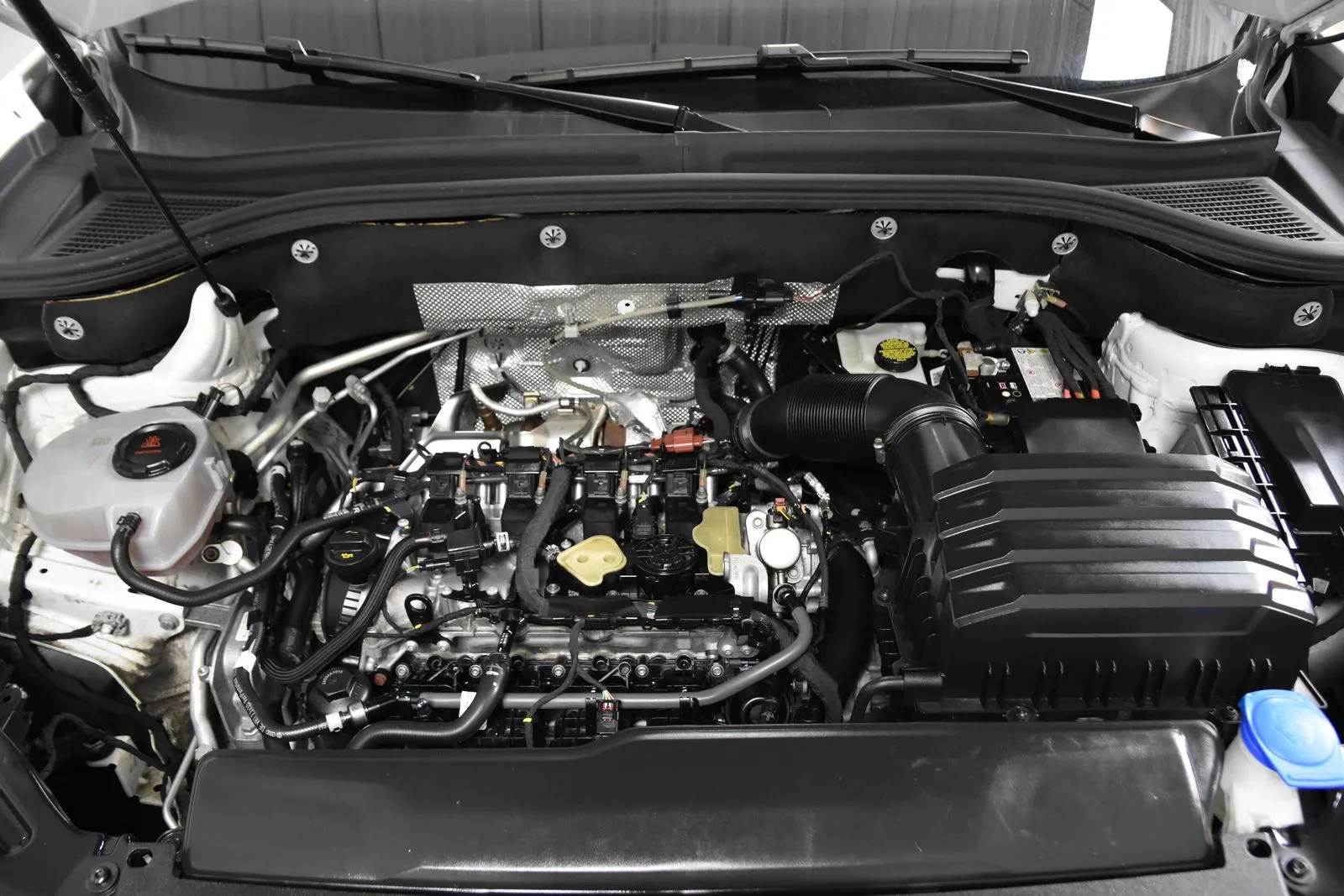 2024 Volkswagen Atlas SE Technology photo 25