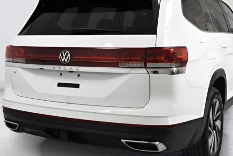 Another view of 2024 Volkswagen Atlas 2.0T SE w/Technology for sale in McAllen, TX at Trevinos Auto Mart