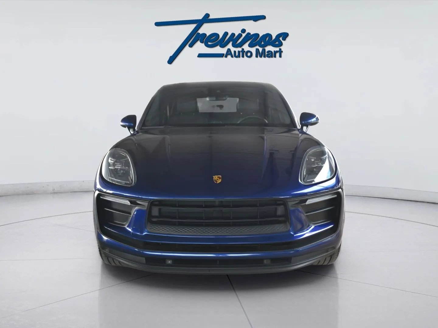 2022 Porsche Macan Base photo 2