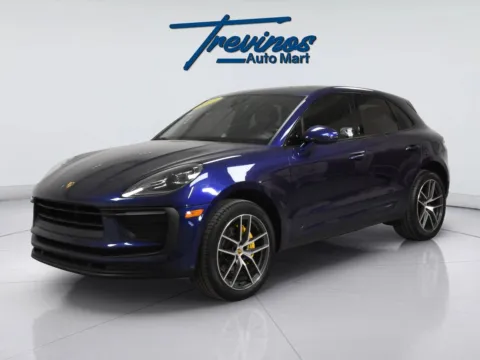 More photos of 2022 Porsche Macan at Trevinos Auto Mart, TX