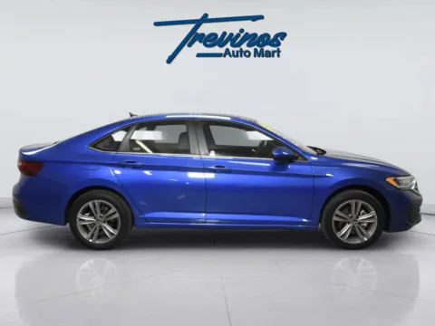 More photos of 2024 Volkswagen Jetta 1.5T SE at Trevinos Auto Mart, TX