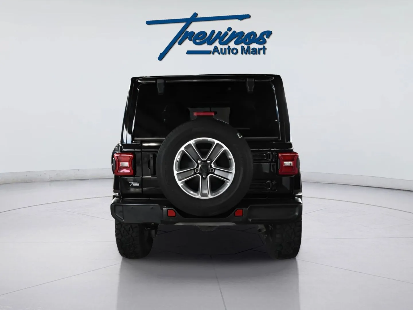 2021 Jeep Wrangler Unlimited Sahara photo 3