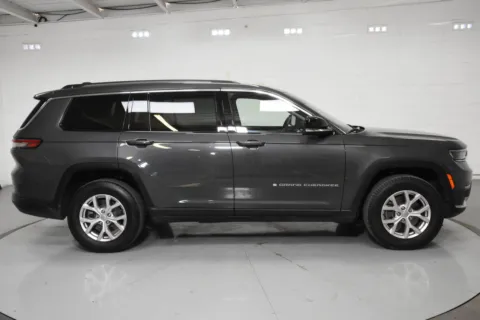 More photos of 2022 Jeep Grand Cherokee L Limited at Trevinos Auto Mart, TX