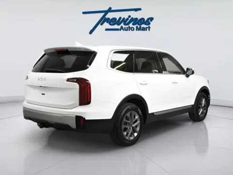 Photos of 2025 Kia Telluride LX for sale in McAllen, TX at Trevinos Auto Mart